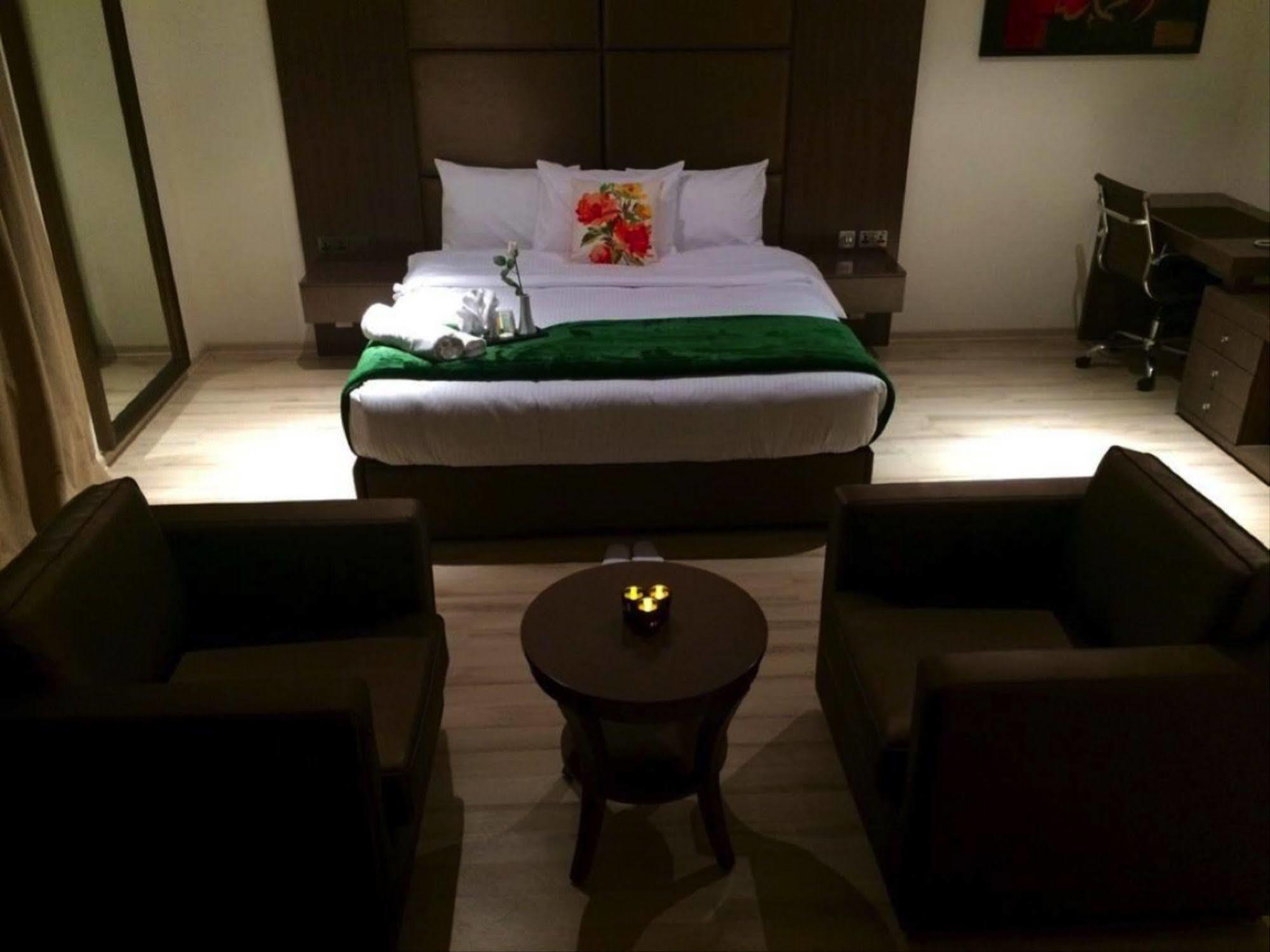 Rawda Hotel Доха Экстерьер фото