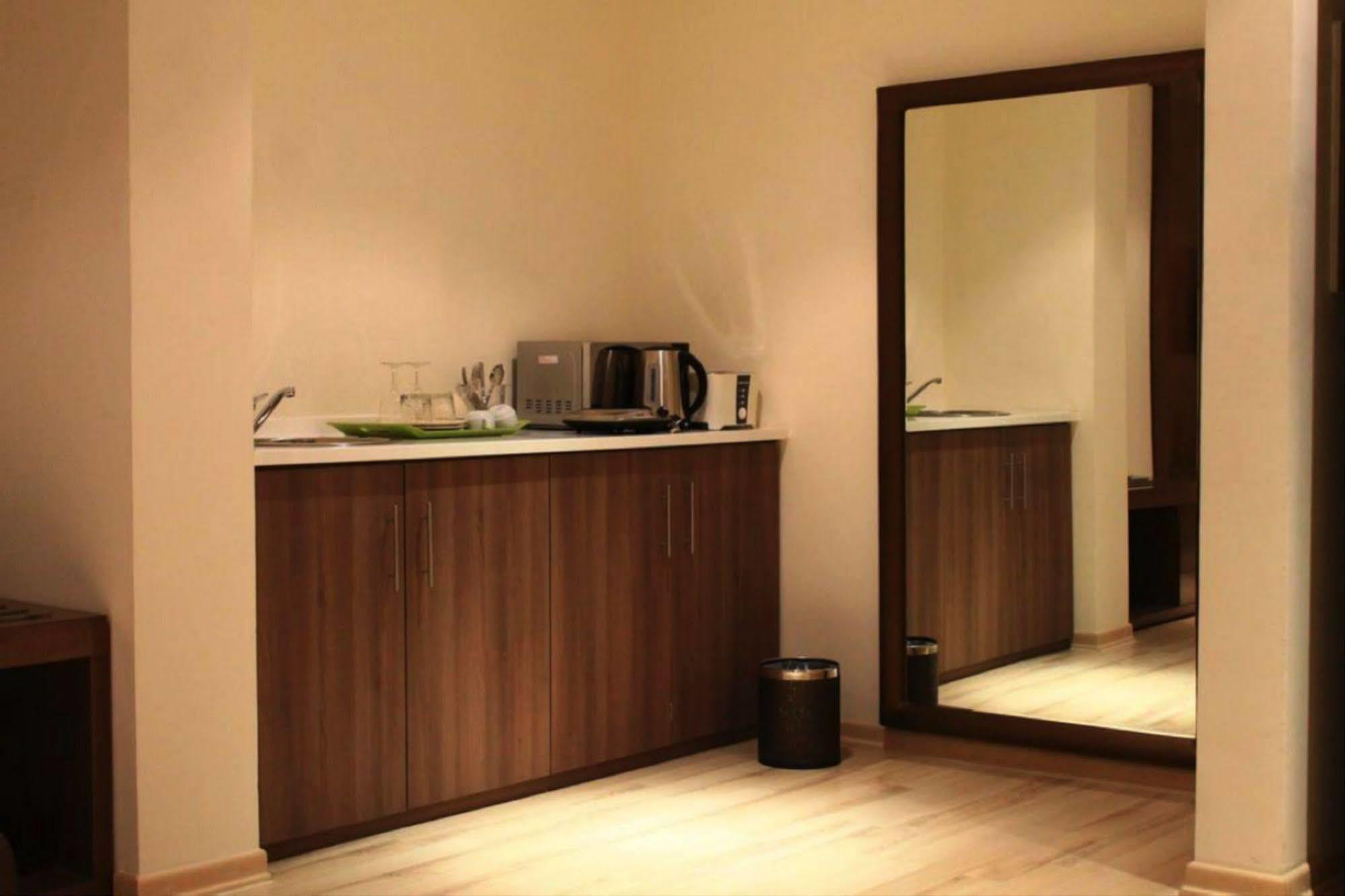 Rawda Hotel Доха Экстерьер фото